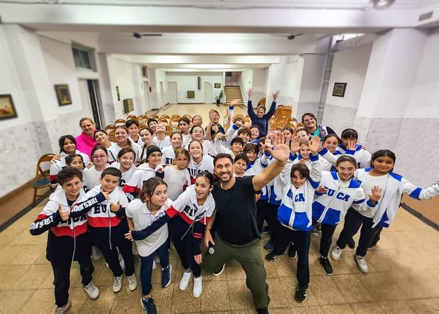 Encuentro con niños y niñas